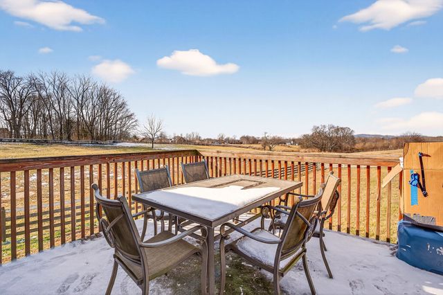 1031 Meridian Dr, Castalian Springs, TN 37031