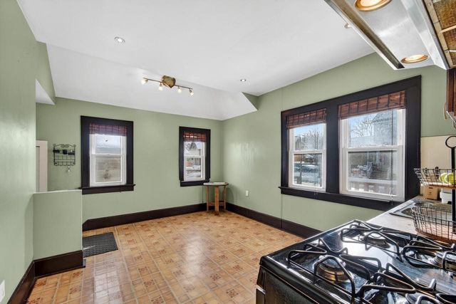 1732 W Scott STREET, Milwaukee, WI 53204