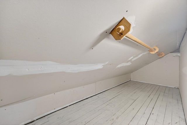 1732 W Scott STREET, Milwaukee, WI 53204