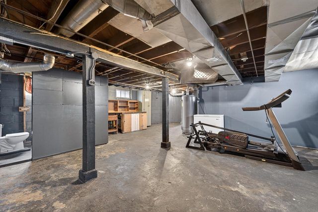 1732 W Scott STREET, Milwaukee, WI 53204