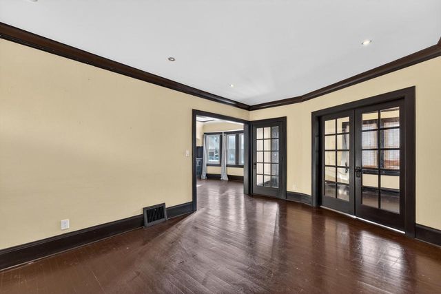 1732 W Scott STREET, Milwaukee, WI 53204