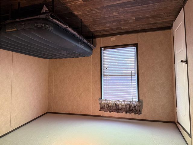 335744 E Creek Crossing Road, Meeker, OK 74855