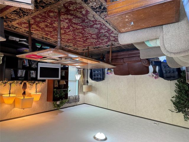 335744 E Creek Crossing Road, Meeker, OK 74855