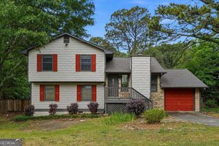 3262 Summer Wood Circle, Snellville, GA 30039
