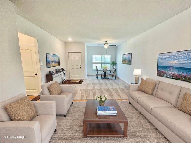 126 Fox Glen TRL, Jarrell, TX 76537