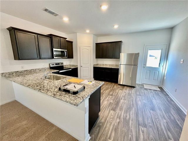 126 Fox Glen TRL, Jarrell, TX 76537