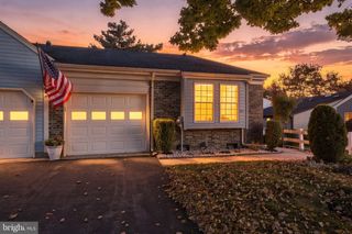 2A JOHN ADAMS CT, Monroe Township, NJ 08831
