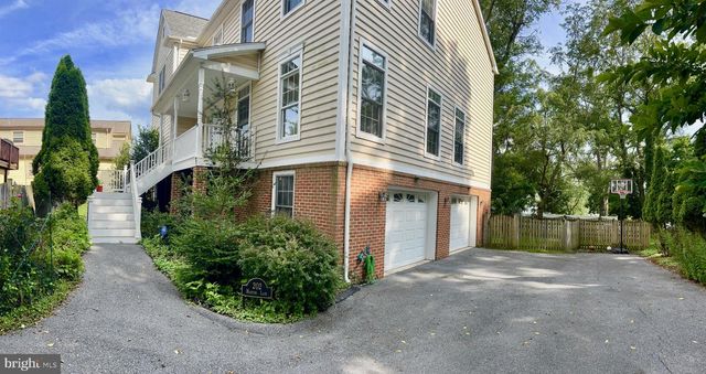 202 MARTINS LN, Rockville, MD 20850