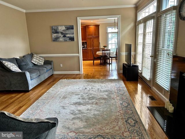 202 MARTINS LN, Rockville, MD 20850