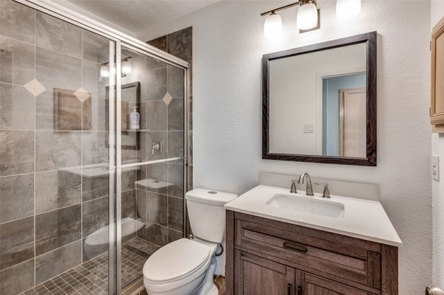 7125 Woodhinge Drive, Benbrook, TX 76126