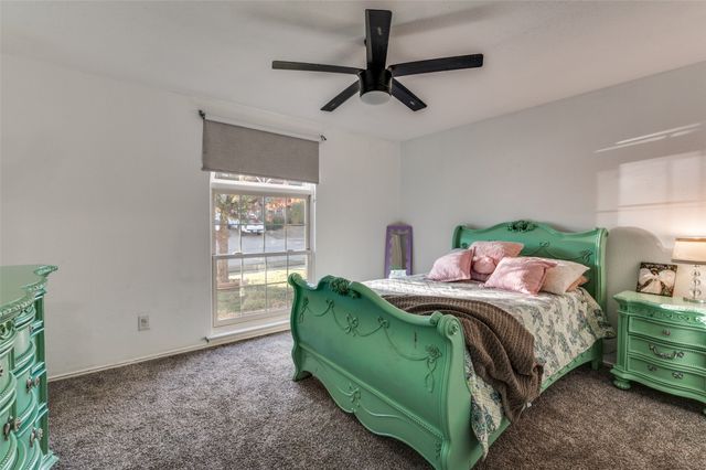 7125 Woodhinge Drive, Benbrook, TX 76126