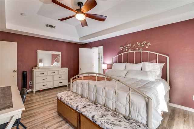 7125 Woodhinge Drive, Benbrook, TX 76126