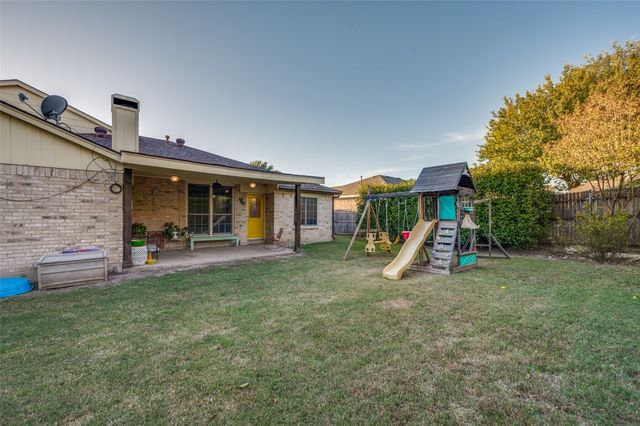 7125 Woodhinge Drive, Benbrook, TX 76126