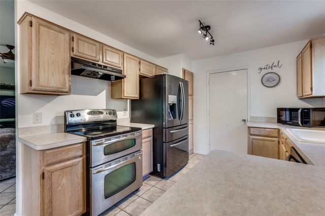 7125 Woodhinge Drive, Benbrook, TX 76126