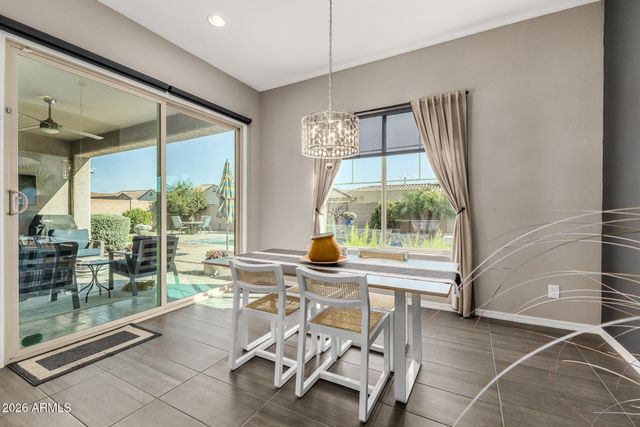 10901 E TARRAGON Avenue, Mesa, AZ 85212