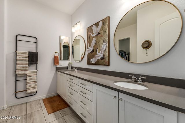 10901 E TARRAGON Avenue, Mesa, AZ 85212