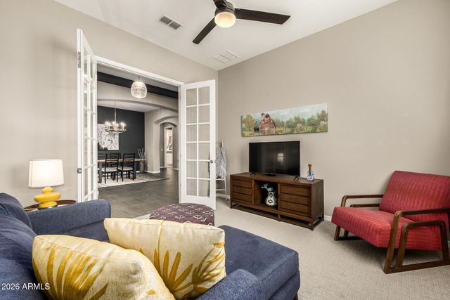 10901 E TARRAGON Avenue, Mesa, AZ 85212