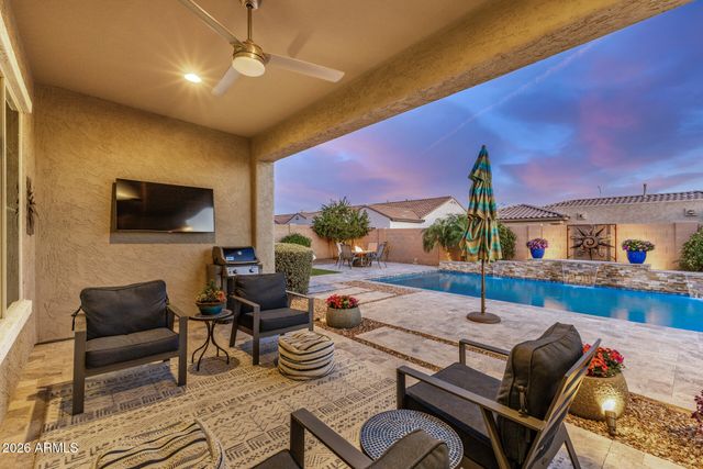 10901 E TARRAGON Avenue, Mesa, AZ 85212