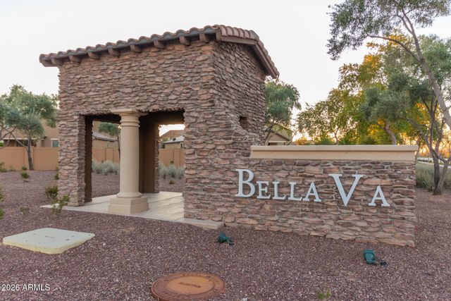 10901 E TARRAGON Avenue, Mesa, AZ 85212