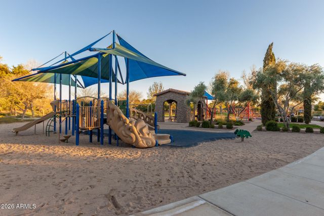 10901 E TARRAGON Avenue, Mesa, AZ 85212