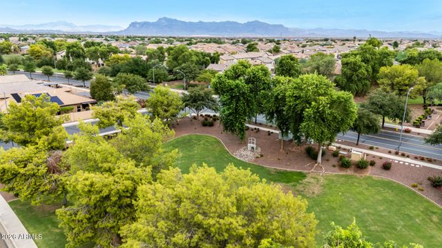 10901 E TARRAGON Avenue, Mesa, AZ 85212