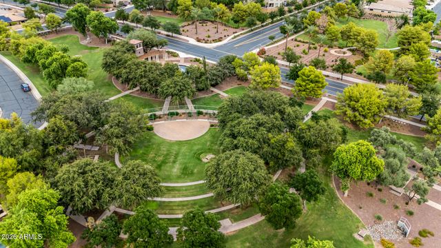 10901 E TARRAGON Avenue, Mesa, AZ 85212