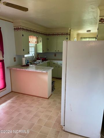 600 Mallard Drive, Roper, NC 27970