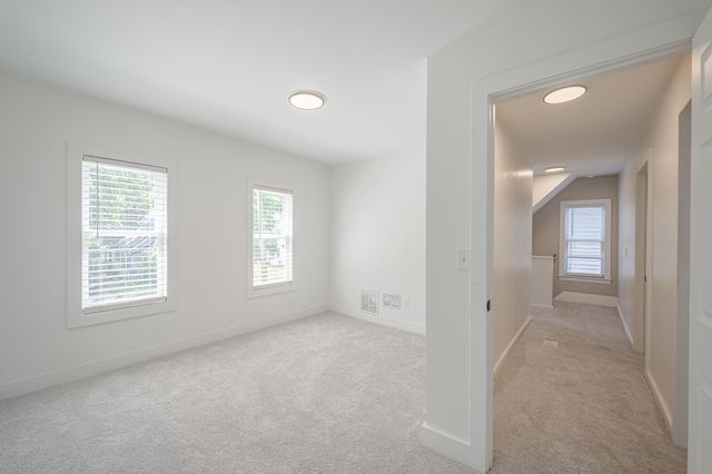 23 Palmer Street NE, Grand Rapids, MI 49505