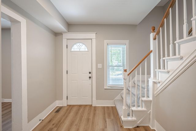 23 Palmer Street NE, Grand Rapids, MI 49505