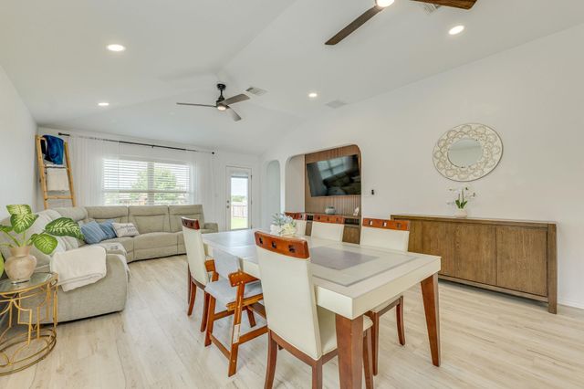 17125 Boecher LN 16, Pflugerville, TX 78660