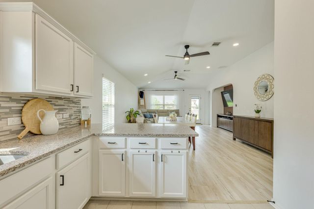 17125 Boecher LN 16, Pflugerville, TX 78660