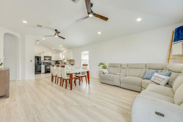 17125 Boecher LN 16, Pflugerville, TX 78660