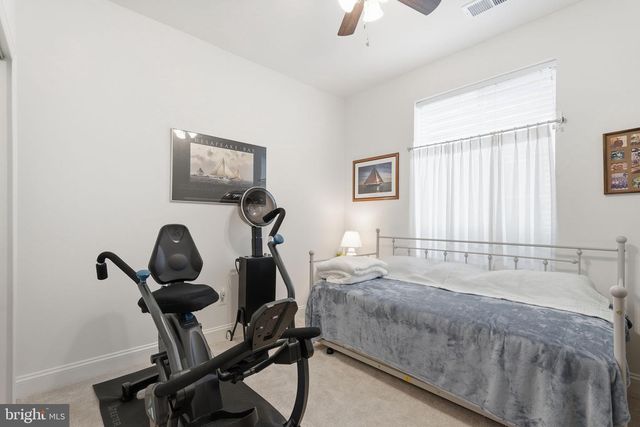152 MILKWEED DR, Lake Frederick, VA 22630