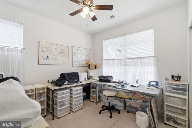 152 MILKWEED DR, Lake Frederick, VA 22630