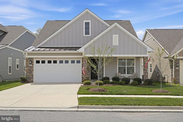 152 MILKWEED DR, Lake Frederick, VA 22630