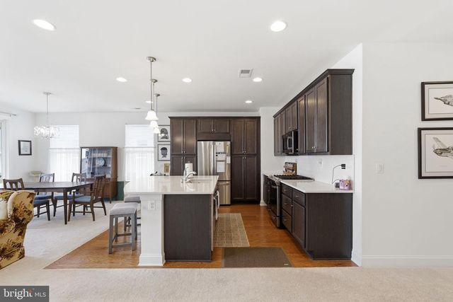 152 MILKWEED DR, Lake Frederick, VA 22630