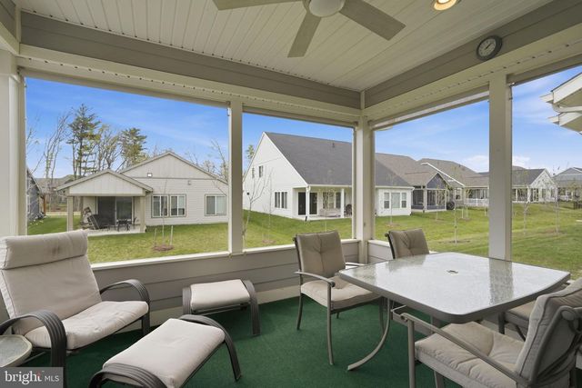 152 MILKWEED DR, Lake Frederick, VA 22630