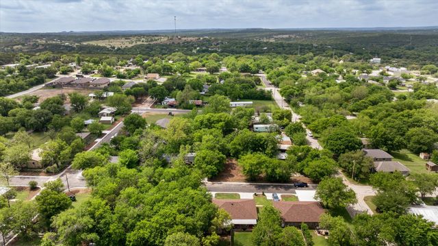 605-607 Clay Street, Glen Rose, TX 76043