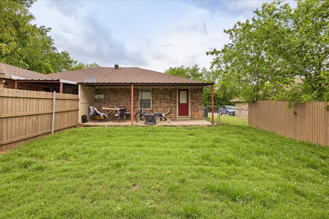 605-607 Clay Street, Glen Rose, TX 76043