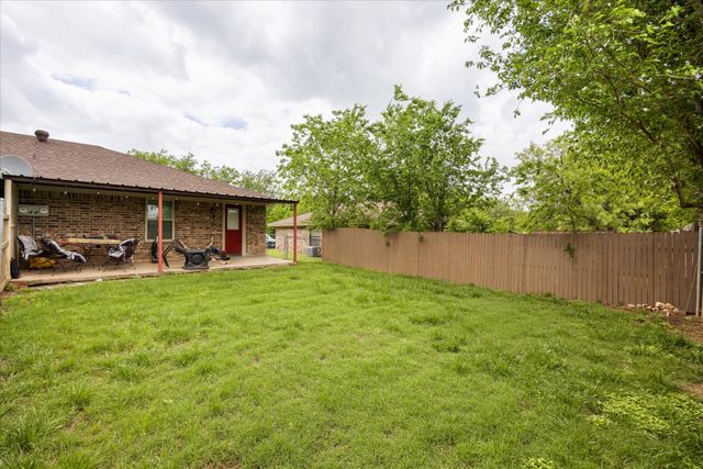 605-607 Clay Street, Glen Rose, TX 76043