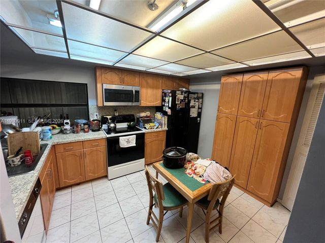 5112 Sheridan St 2, Hollywood, FL 33021