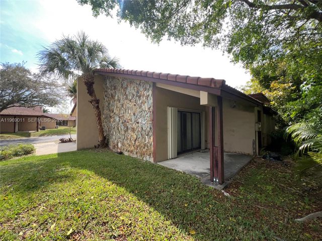 5112 Sheridan St 2, Hollywood, FL 33021