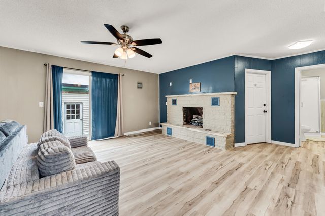 24886 State Highway 39, Shell Knob, MO 65747