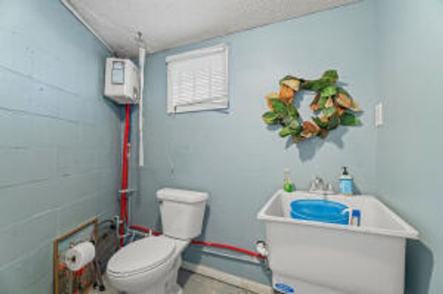 24886 State Highway 39, Shell Knob, MO 65747