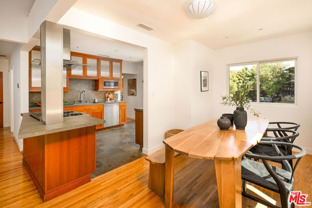 1414 Bay Street, Santa Monica, CA 90405