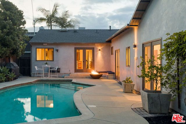 1414 Bay Street, Santa Monica, CA 90405