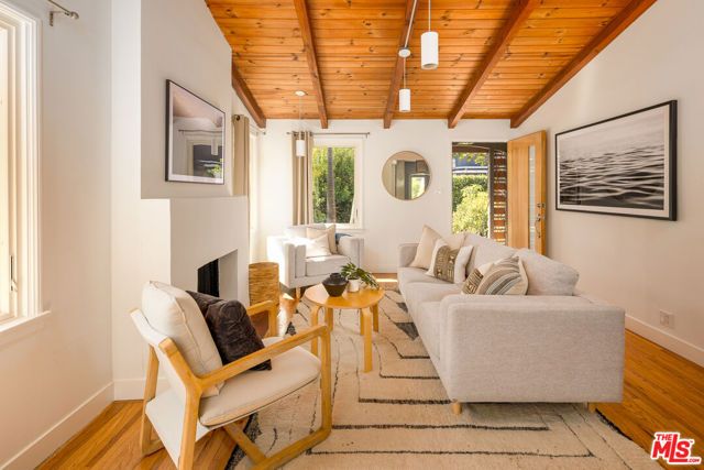 1414 Bay Street, Santa Monica, CA 90405