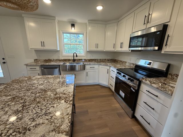 155 Applehill Drive, Lafayette, TN 37083