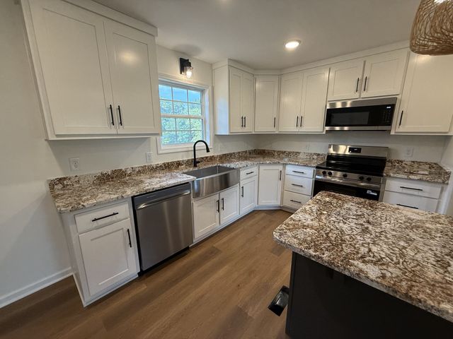 155 Applehill Drive, Lafayette, TN 37083