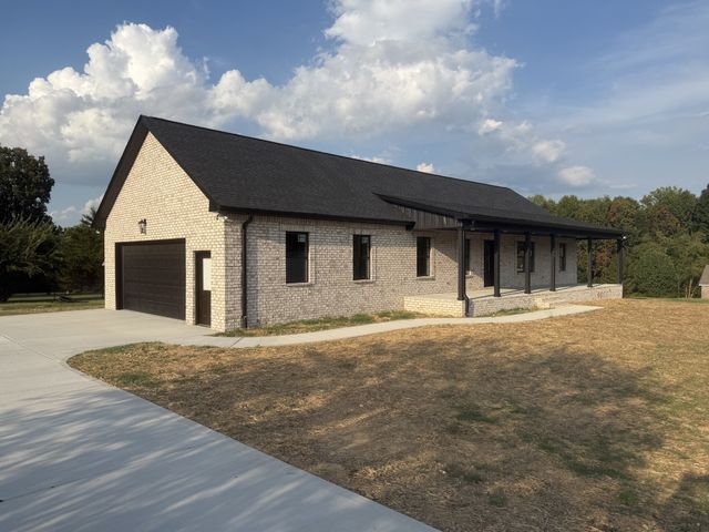 155 Applehill Drive, Lafayette, TN 37083